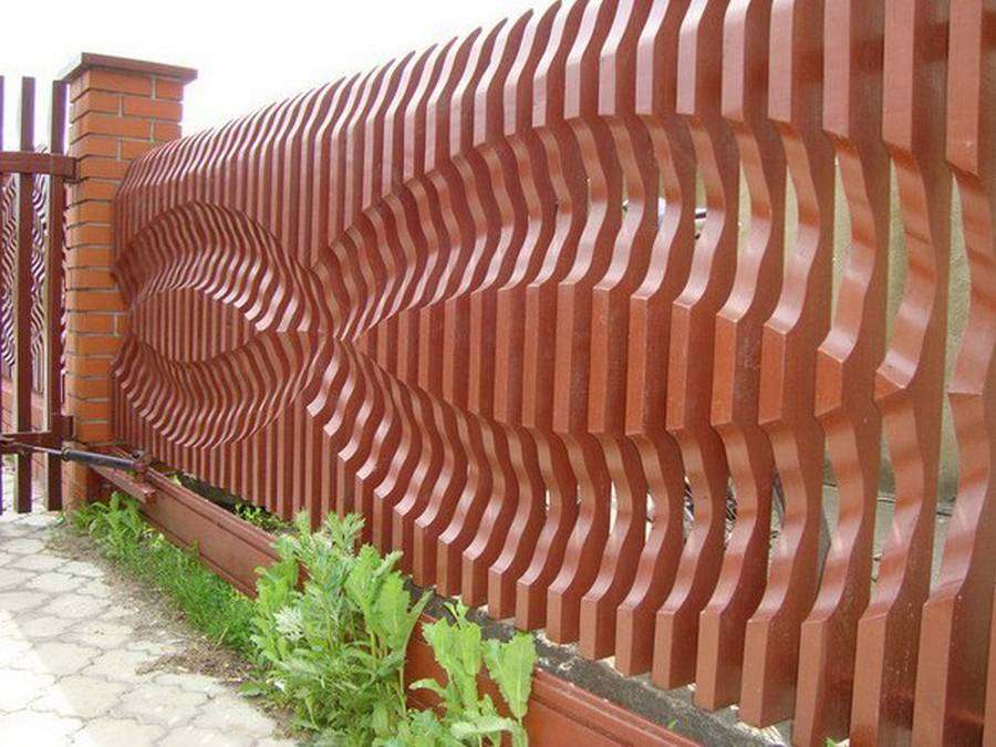 Как изготовить деревянный забор на даче собственноручно